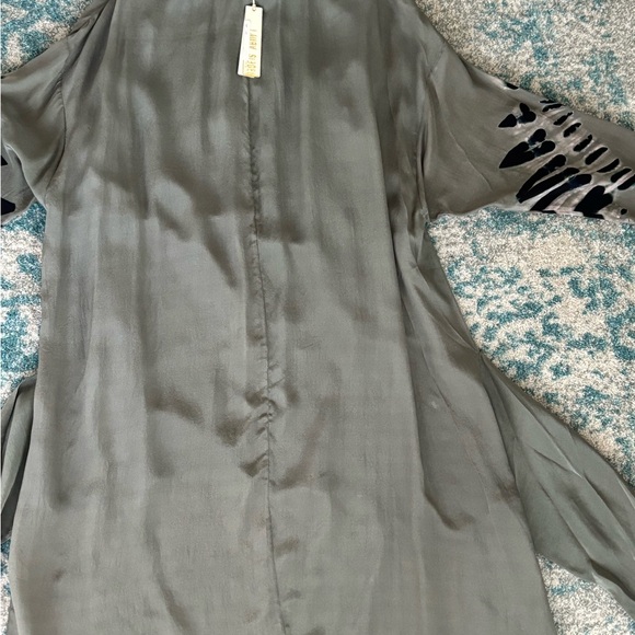 Laura Siegel luxury blouse size Small NWT - Picture 6 of 8